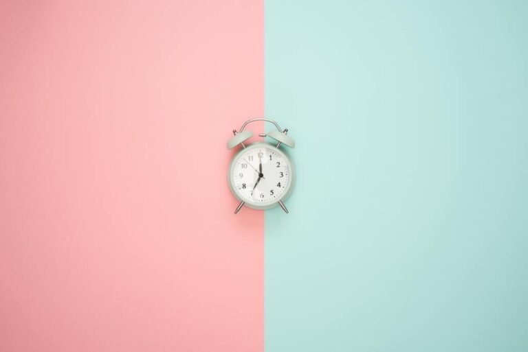 alarm clock art background 1037993